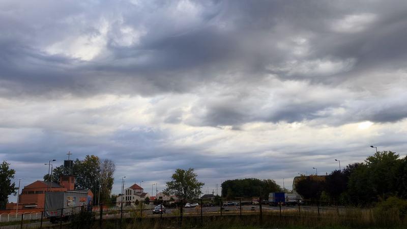 Sajnos nem csupán a hétvége búcsúzik, hanem egy új hét is kezdődik, tele kihívásokkal és lehetőségekkel! Hétfőn új kalandok várnak ránk!