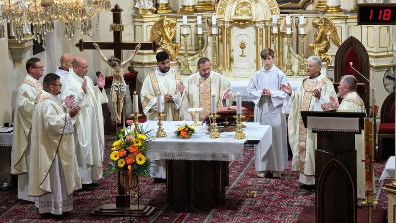 A Pázmaneum különleges mérföldkövet ünnepelt, amely egy újabb fontos fejezetet jelent az intézmény történetében. Az esemény nem csupán a múlt eredményeit idézte fel, hanem a jövő lehetőségeit is megvilágította, lehetőséget adva arra, hogy a résztvevők köz